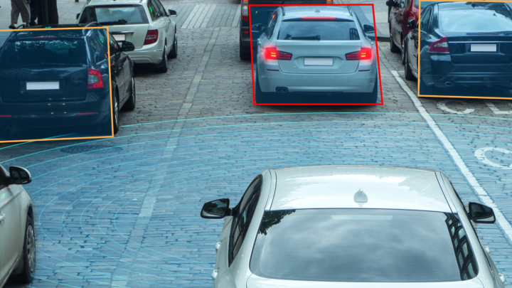 Fahrerassistenzsysteme in der Urbanen Mobilit&auml;t: Sicherheit und Effizienz